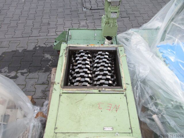 Shredder twin-shaft shredder chopper TBE Habermehl ZH400 Rotorschere Spänebrecher Vorschredder