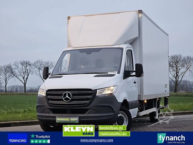 Koffer MERCEDES-BENZ SPRINTER 316 Bakwagen Laadklep!