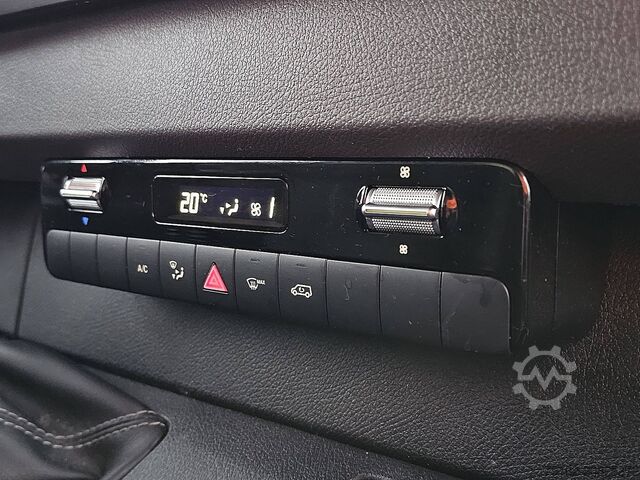 Suitcase MERCEDES-BENZ SPRINTER 316 Bakwagen Laadklep!