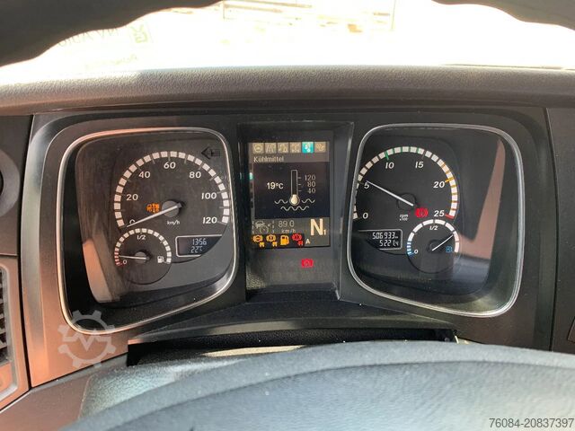 Sliding tarpaulin Mercedes-Benz Actros 2548 6X2 *Palfinger crane*Cruise control...