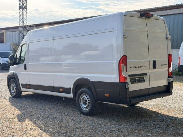 High-roof long-wheelbase panel van Peugeot Boxer 35 L4H2 140 KlimaKameraTempo Navi