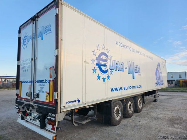 Kühlauflieger SCHMITZ CARGOBULL SCB*S3B / Carrier 1950 / 6247 St./ 7 cm Wand