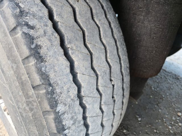 Kühlauflieger SCHMITZ CARGOBULL SCB*S3B / Carrier 1950 / 6247 St./ 7 cm Wand