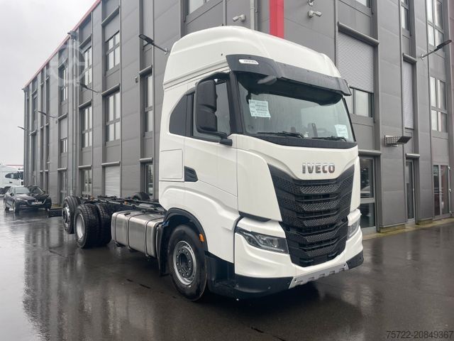 LKW-Fahrgestell IVECO S-WAY 490 Fahrgestell Baustoffpritsche Sofort