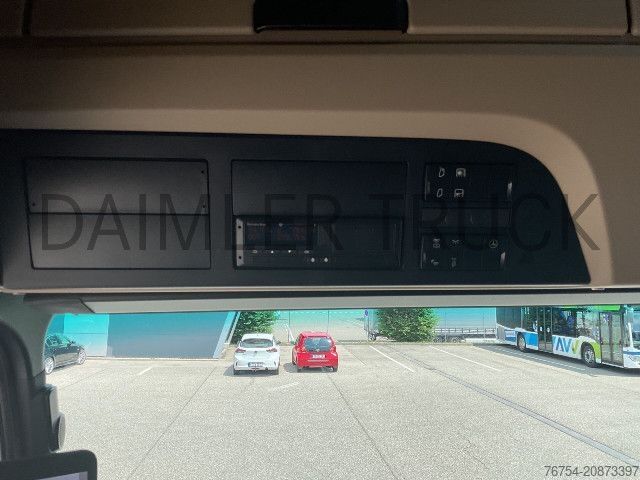 Standard tractor unit Mercedes-Benz eActros 600 LS GigaSpace SoloStar SHZ Standklima