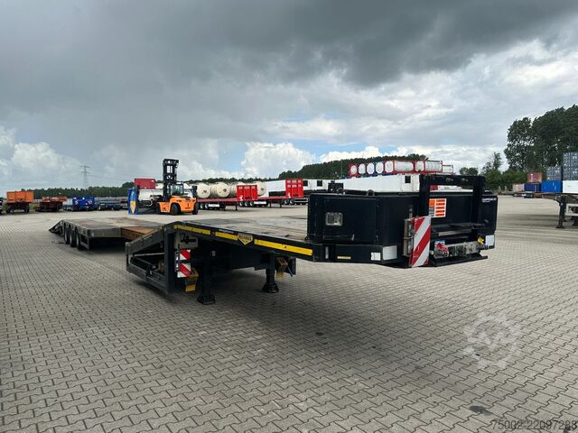 Low loader Broshuis 3ABSD-48/1 Lowloader 3-axle / GVW: 59.000kg / N...