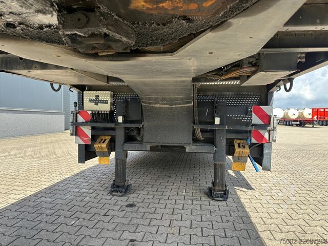 Semi low-loader Broshuis 3ABSD Lowloader 3-axle / GVW: 59.000kg / Neck: ...