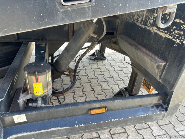 Semi low-loader Broshuis 3ABSD Lowloader 3-axle / GVW: 59.000kg / Neck: ...