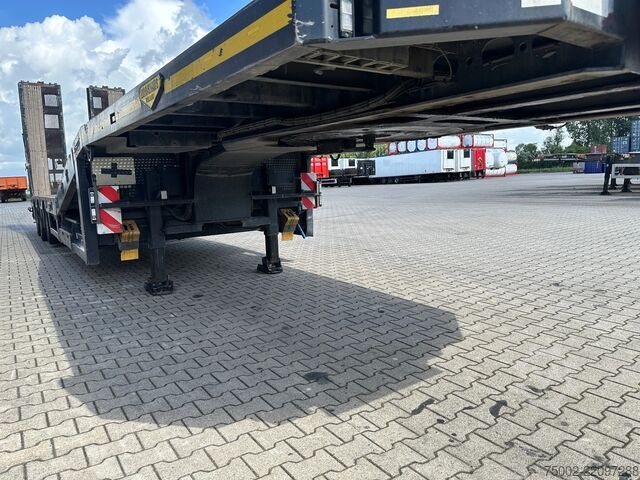 Semi low-loader Broshuis 3ABSD Lowloader 3-axle / GVW: 59.000kg / Neck: ...