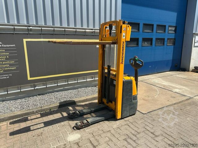 VS-22915 Electric stacker Jungheinrich EJC112 JUNGHEINRICH EJC112