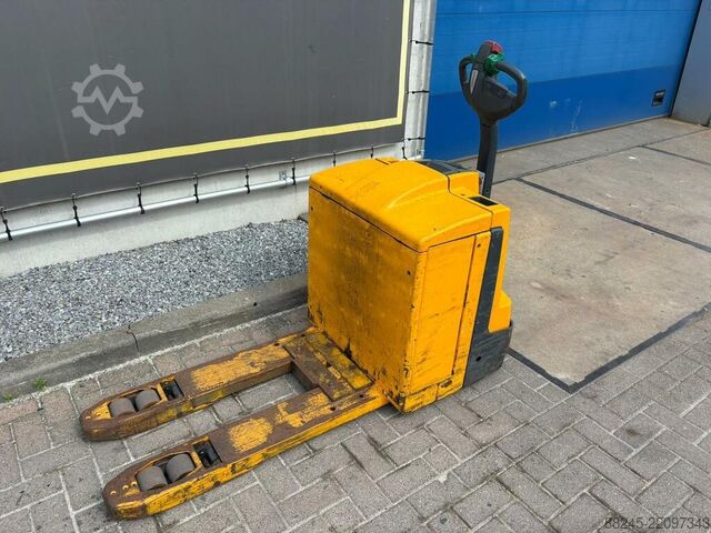 Electric pallet truck Jungheinrich EJE20, reference VS-22916 JUNGHEINRICH EJE20