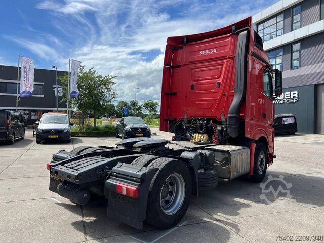 Standard tractor Mercedes-Benz Actros 1942 / Full Spoilers / Euro 6 / Automatic