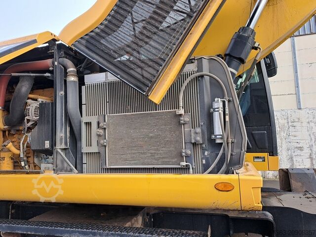 Material handler No. 03 Caterpillar MH 3022