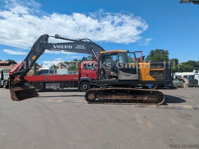 Kettenbagger VOLVO EC 220 / SW + 2 Löffel