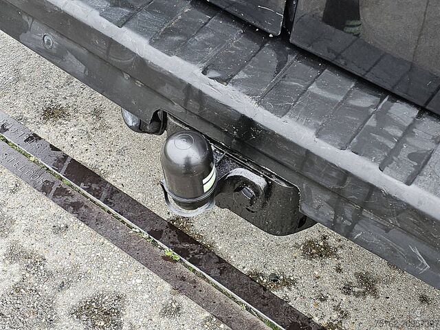 High-roof van RENAULT TRAFIC 2.0 DCI L1H1 LED Euro6 AC!