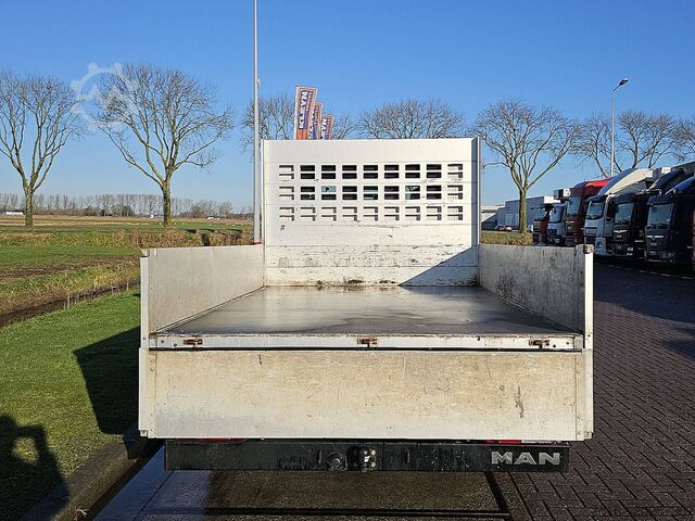 Loading platform M.A.N. TGE 5.180 ac automaat EURO6