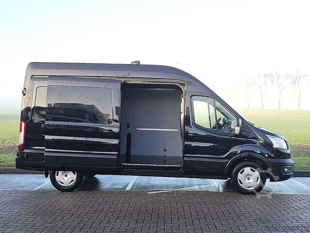 High-roof van FORD TRANSIT 2.0 L3H3 RWD Navi!