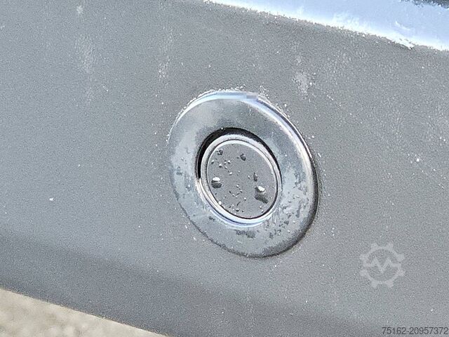 High-roof van FORD TRANSIT 2.0 L3H3 RWD Navi!