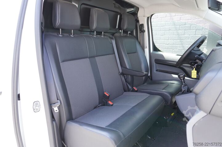 Delivery van Peugeot Expert 2.0 BlueHDI 120PK EURO 6 - Airco - Cruis...