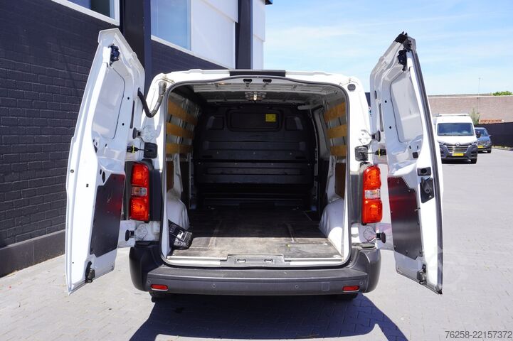 Delivery van Peugeot Expert 2.0 BlueHDI 120PK EURO 6 - Airco - Cruis...