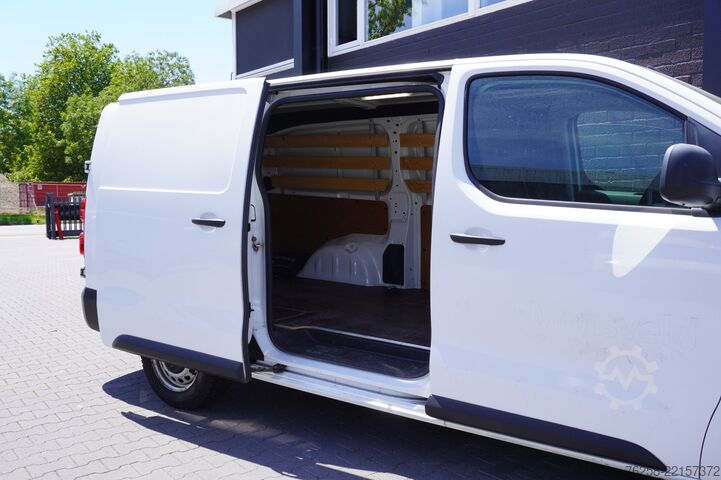 Delivery van Peugeot Expert 2.0 BlueHDI 120PK EURO 6 - Airco - Cruis...
