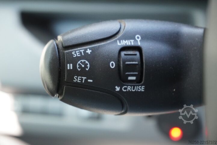 Delivery van Peugeot Expert 2.0 BlueHDI 120PK EURO 6 - Airco - Cruis...