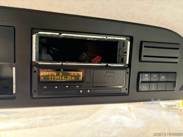 Tipper truck MERCEDES-BENZ AROCS 4145 8x8 Meiller Muldenkipper