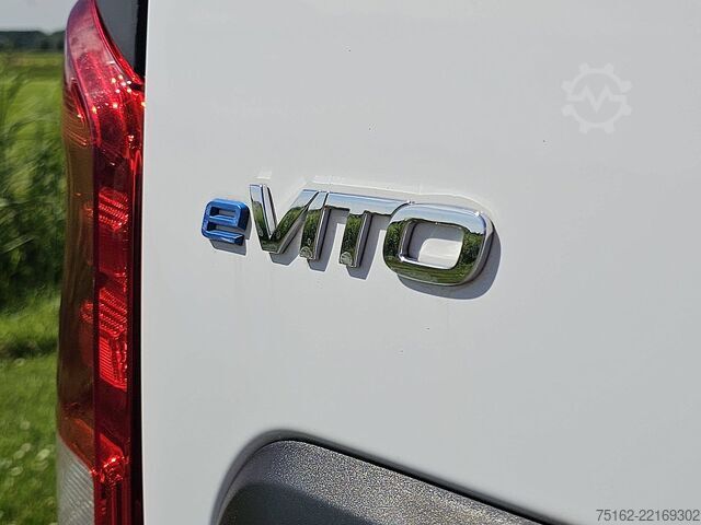 High-roof van MERCEDES-BENZ EVITO 66Kwh Wltp 292 kms