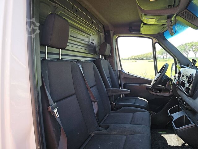 High-roof van MERCEDES-BENZ SPRINTER 314 L3H2 Maxi Euro6 AC!