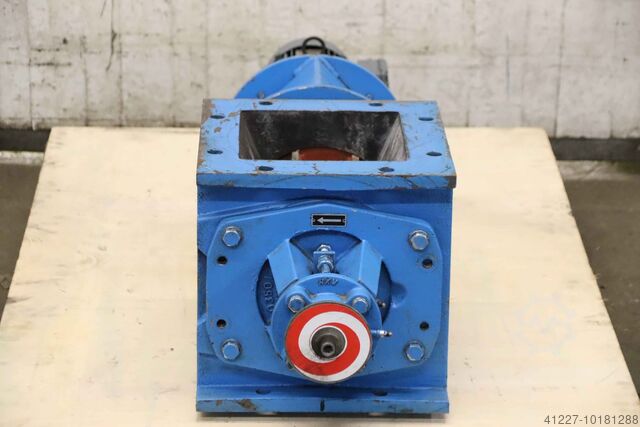 Rotary valve 0.37 kW 11 rpm Schäffer 035102D11ST 8 flügelig