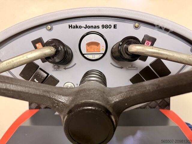 Scrubmaster B70 CL TB 850 Hako / Hakomatic Scrubmaster B70 CL TB 850 Generalüberholt - 6 Monate Garantie inkl. DGUV V3 Prüfung