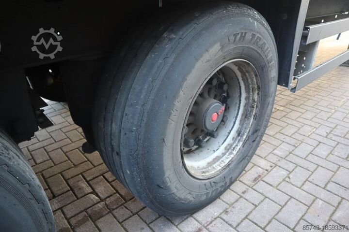 Curtain sided Schmitz CARG SCB3ST CoC Documents, TuV Loading Certificate