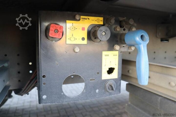 Curtain sided Schmitz CARG SCB3ST CoC Documents, TuV Loading Certificate