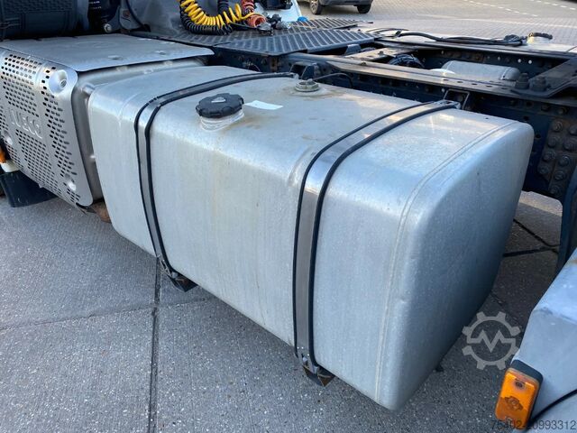 Standard tractor Iveco Stralis 460 / 2x Tank / Automatic