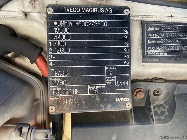 Standard tractor Iveco Stralis 460 / 2x Tank / Automatic