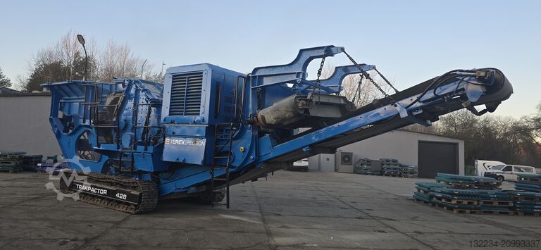 Mobile impact crusher on tracks Terex Pegson Trakpactor 428