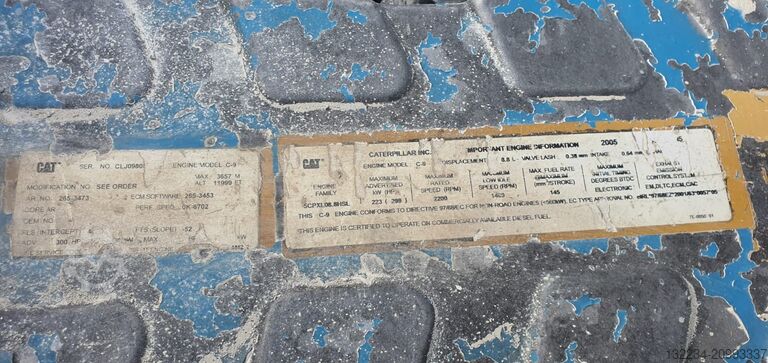 Mobile impact crusher on tracks Terex Pegson Trakpactor 428