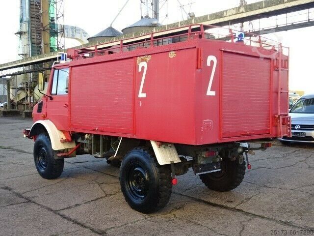 Saugwagen UNIMOG U1300L Feuerwehr Gerätewagen
