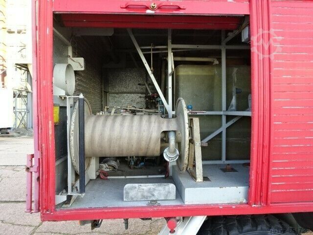 Saugwagen UNIMOG U1300L Feuerwehr Gerätewagen
