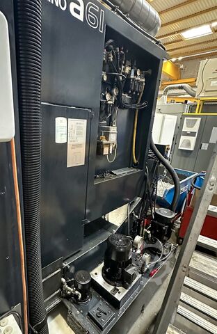 CNC-Bearbeitungszentrum Makino A61
