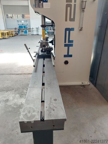 Hydraulic straightening press DUNKES HR 25