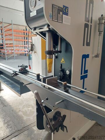Hydraulic straightening press DUNKES HR 25