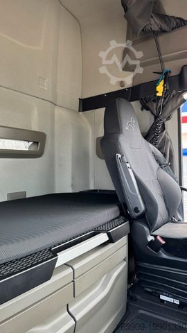 Standard tractor unit MAN TGX 18.470