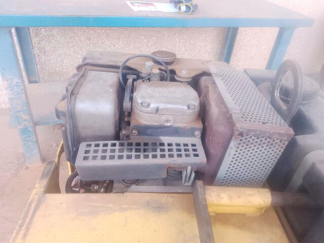 Spindelwalze BOMAG BW 65H