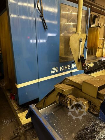 Bettfräsmaschine KIHEUNG KNC-RT 1000 with rotary tabel + atc