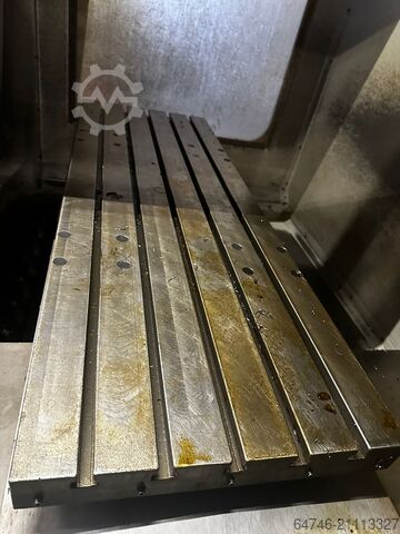 Vertikales Bearbeitungszentrum HAAS VF-4 BHE   40 ATC