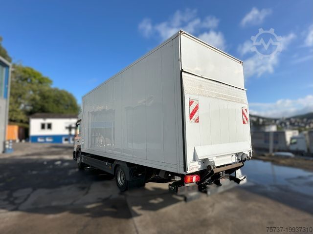 Box van MERCEDES-BENZ 818