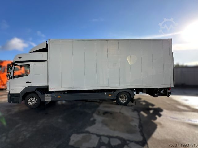 Box van MERCEDES-BENZ 818