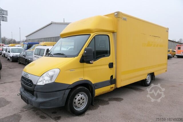 Transporter mit Koffer iveco Daily 35 S11 C30C AUTOMATIK Regale LUFT - EURO 5 - CoC