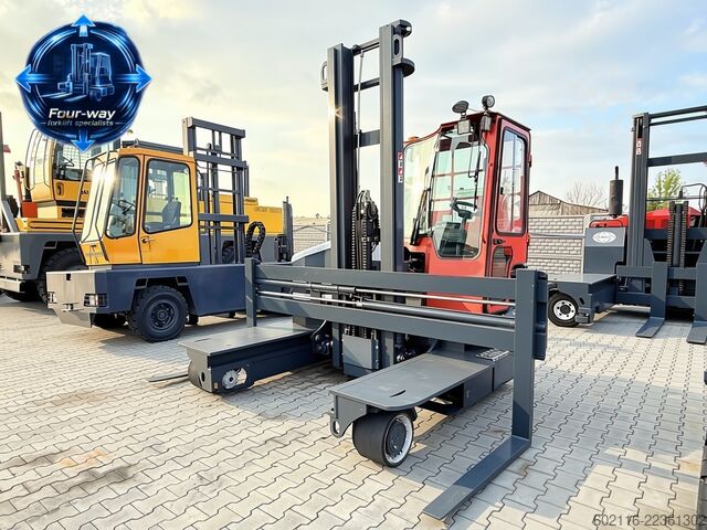 Vierwegestapler Combilift C3000ET DUPLEX 4850 WIDE FORK POSITIONER